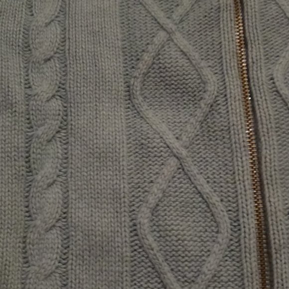 Light Blue Cable-Knit Sweater - Picture 4 of 7